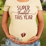 Super thankful this year Pregnancy / Maternity SVG! 👀 👀 Cute DIY Thanksgiving Pregnancy reveal SVG files for all your Maternity shirt projects! Announcing your pregnancy has never been easier with our creative designs! Our Pregnancy Announcement SVGs are PERFECT for your pregnancy crafts! PNG DXF | Amber Price Deign