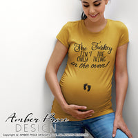 The turkey isn't the only thing in the oven SVG Fall Maternity SVG! Cute DIY Thanksgiving Pregnancy reveal SVG files for all your Maternity shirt projects! Announce your pregnancy with our creative fall maternity designs! Our Pregnancy Announcement SVGs for your pregnancy crafts! PNG DXF | Amber Price Design bundle
